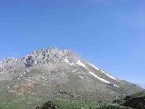 Гора Бакырлытепе с обсерваторией на вершине
