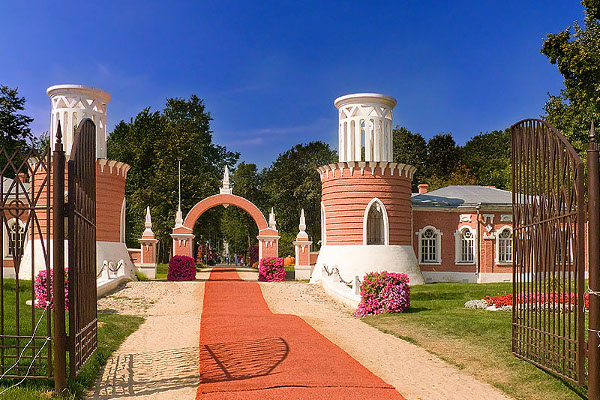 Park of Vorontsovo Manor
